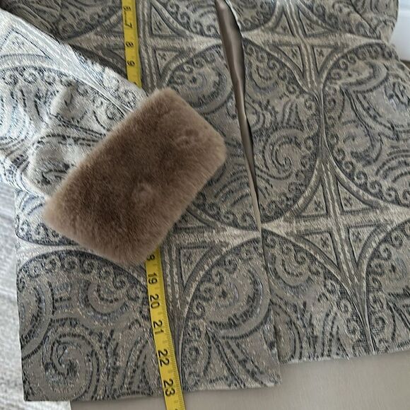 Chico’s Metallic Brocade Jacket w/ Faux Fur Cuffs | Size 2P (12/14P) - Picture 11 of 13